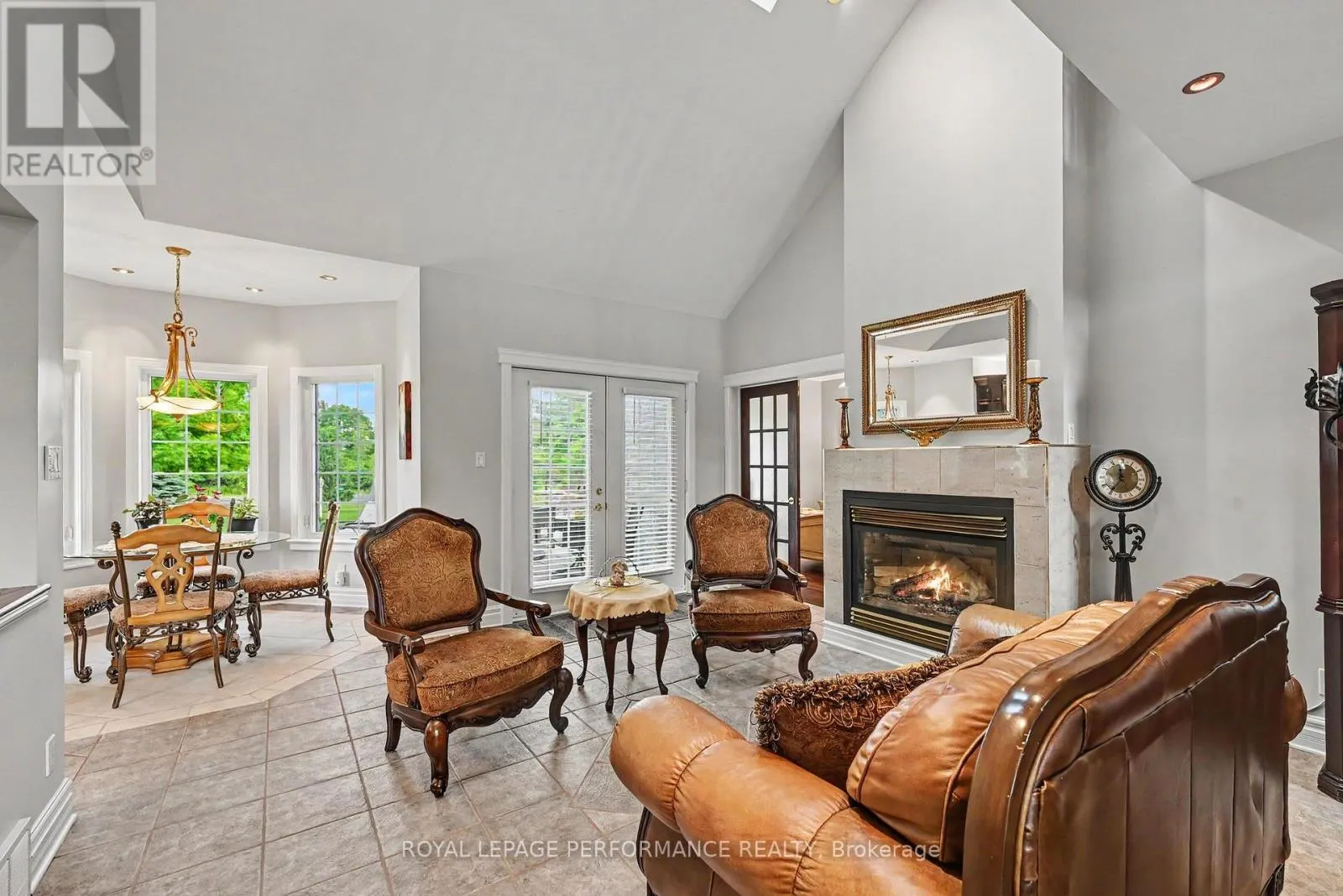18 CHANTINE DRIVE