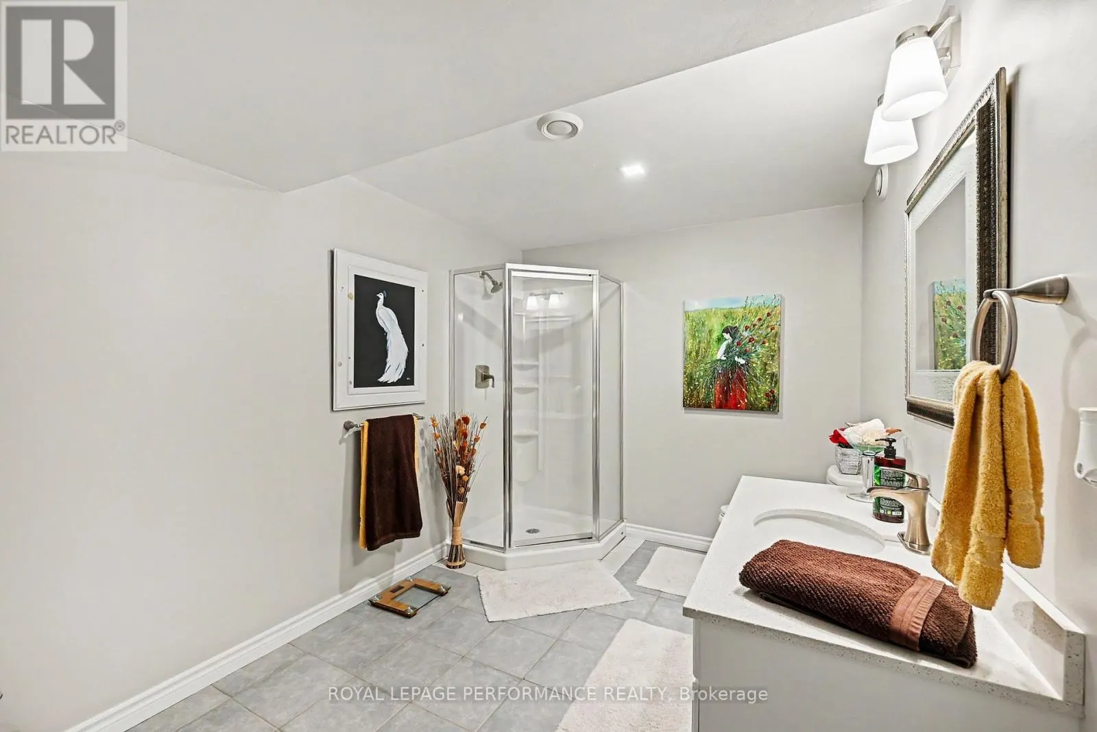 18 CHANTINE DRIVE