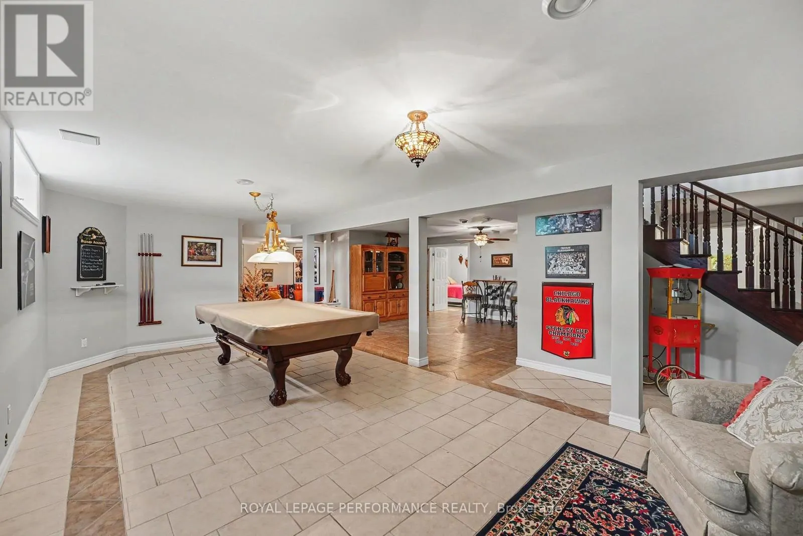 18 CHANTINE DRIVE