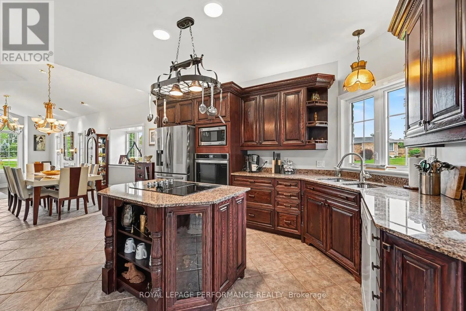 18 CHANTINE DRIVE