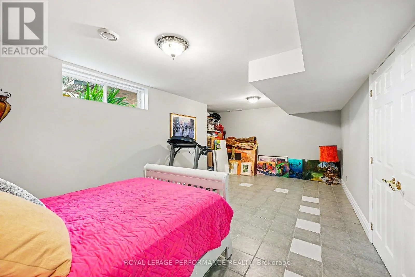 18 CHANTINE DRIVE