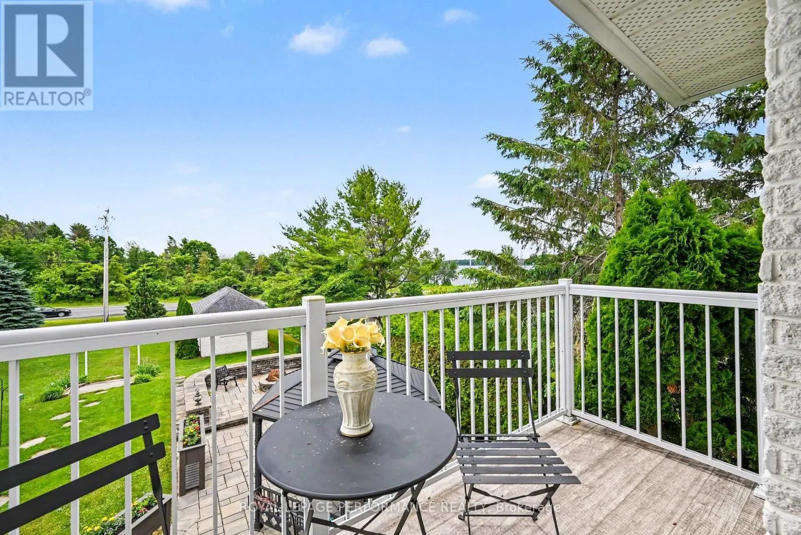 18 CHANTINE DRIVE