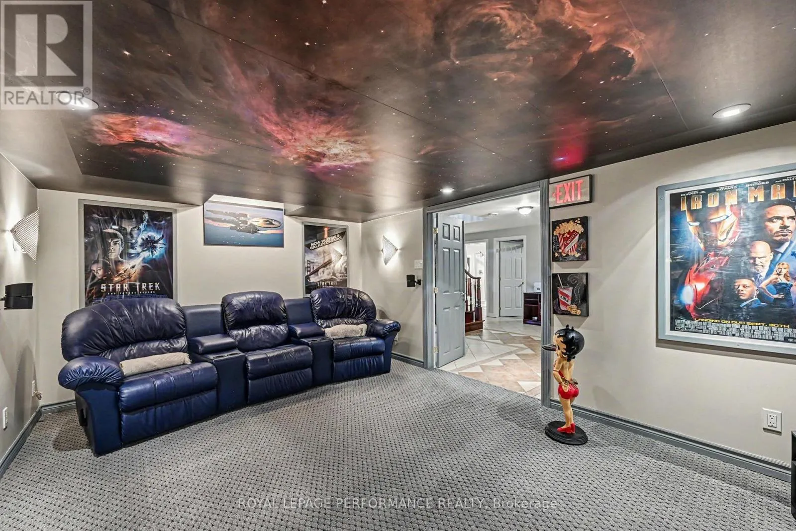 18 CHANTINE DRIVE