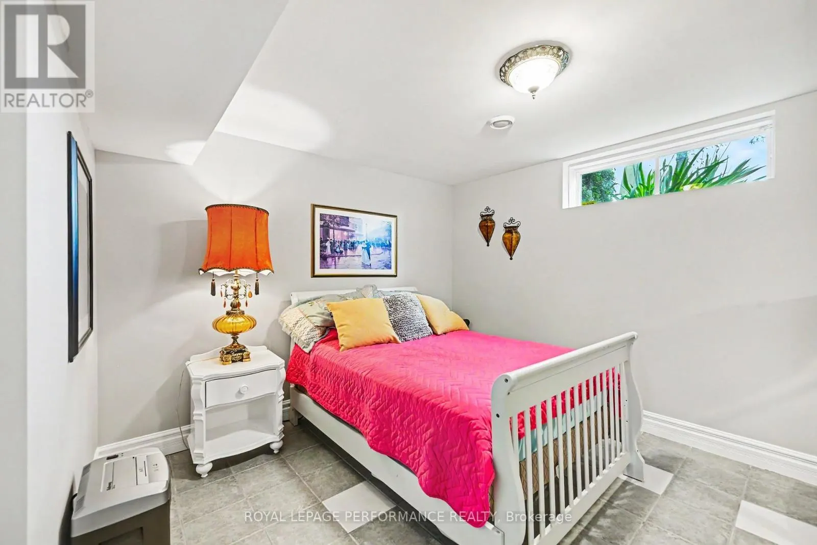 18 CHANTINE DRIVE