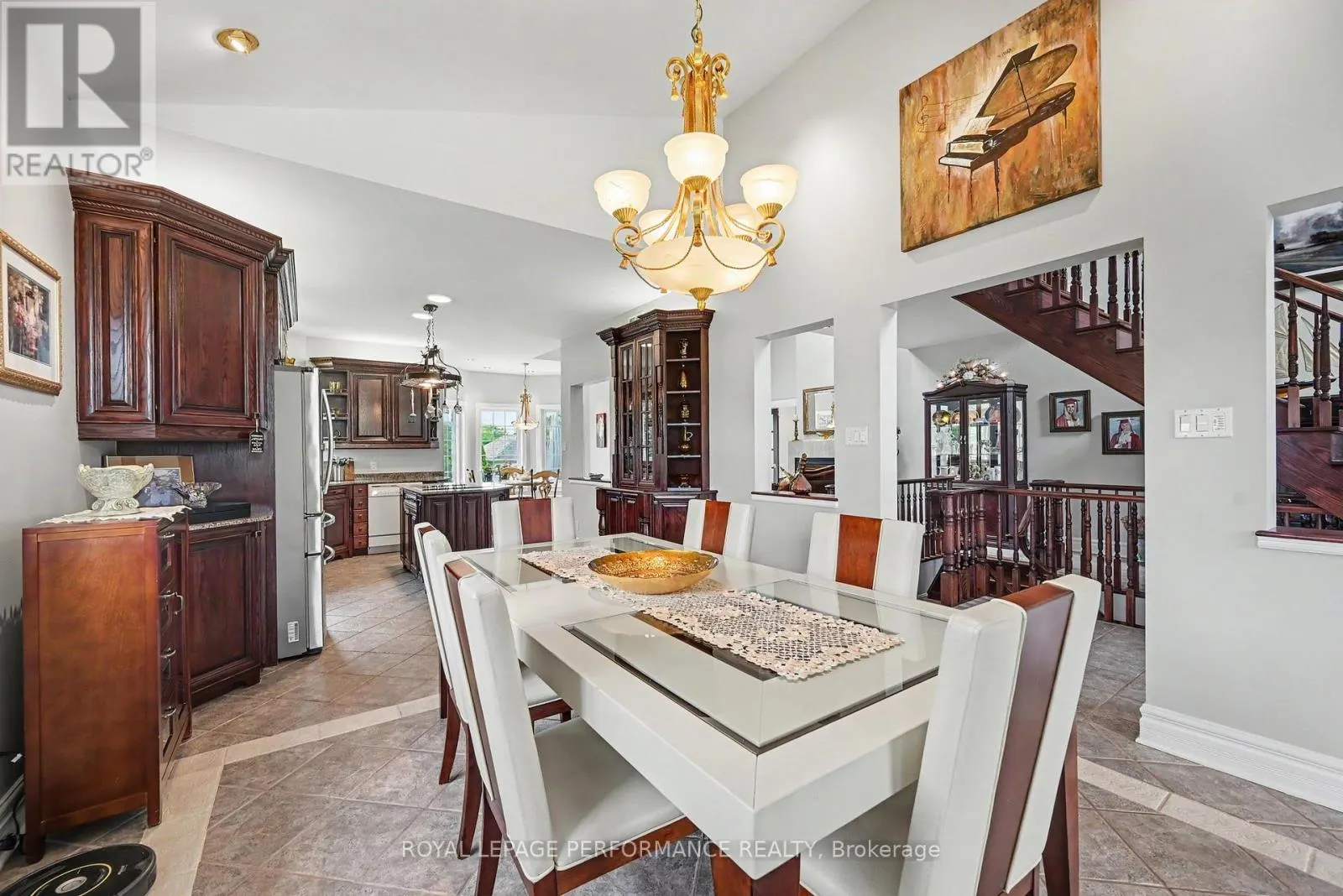 18 CHANTINE DRIVE