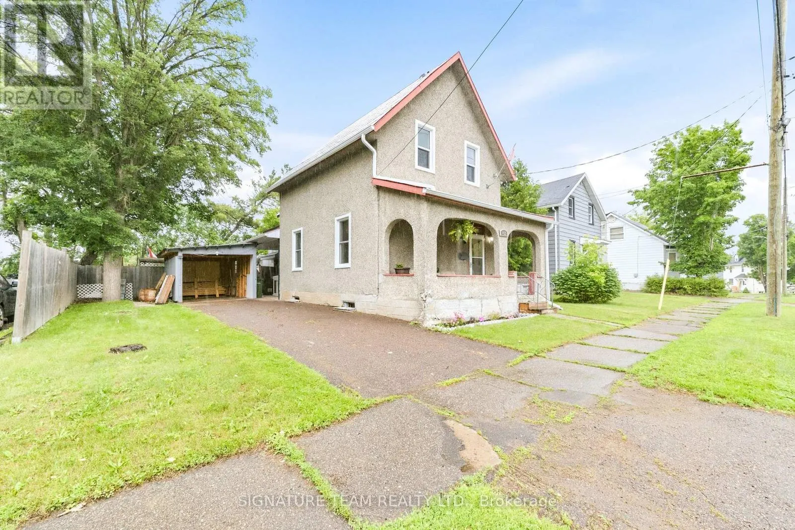 652 MOFFAT STREET