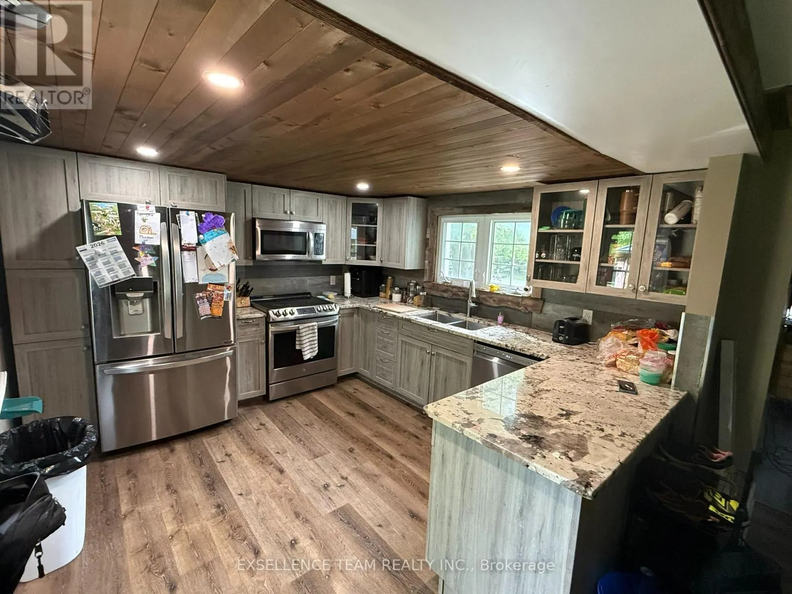 23 MECHANIC STREET E
