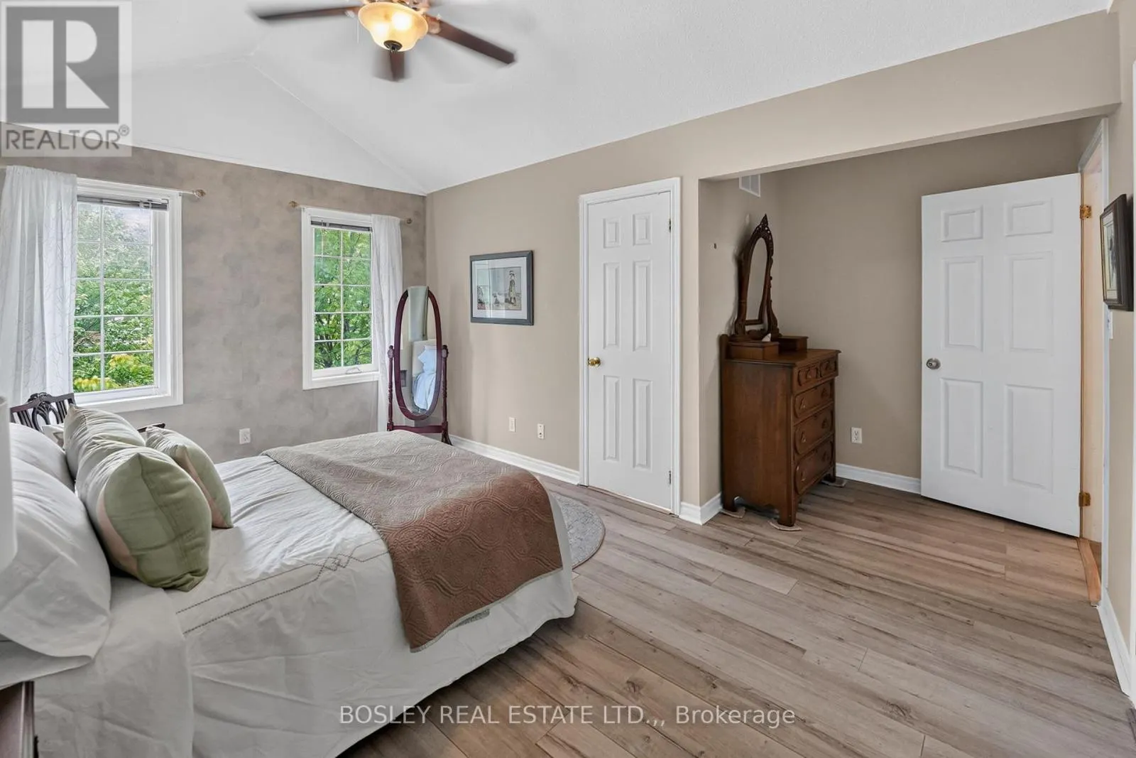 10 - 6263 VALLEY WAY #10