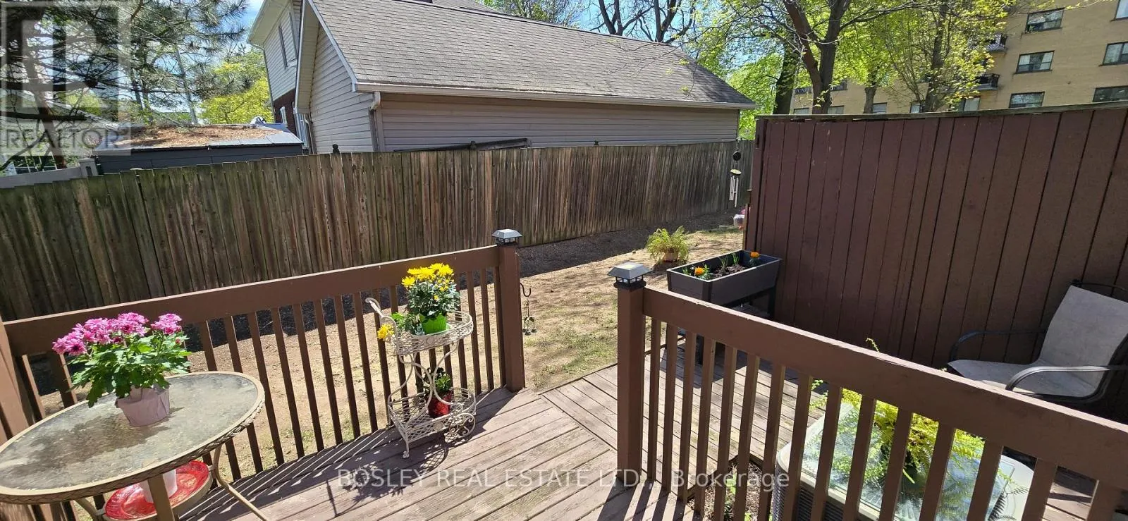 10 - 6263 VALLEY WAY #10