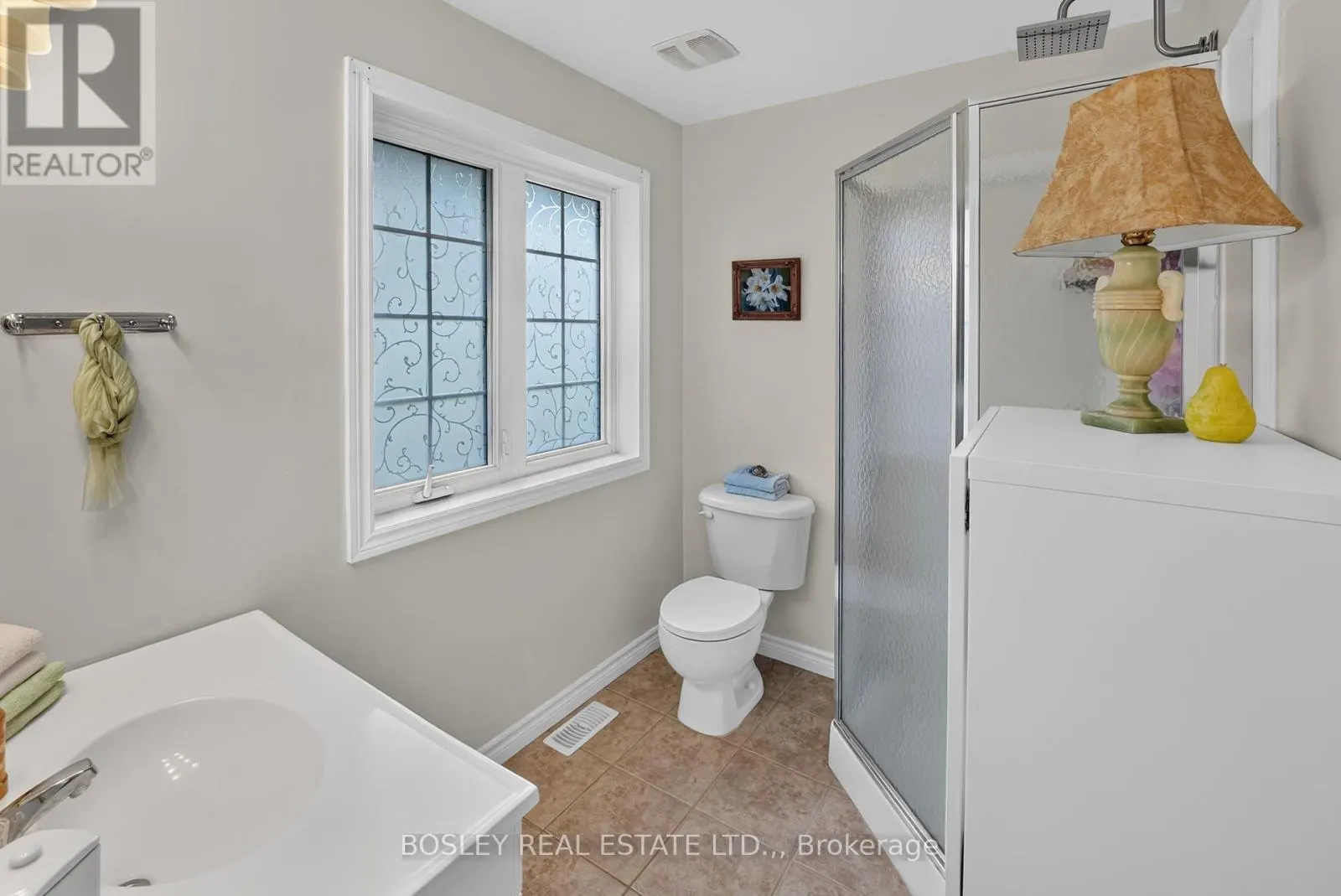 10 - 6263 VALLEY WAY #10