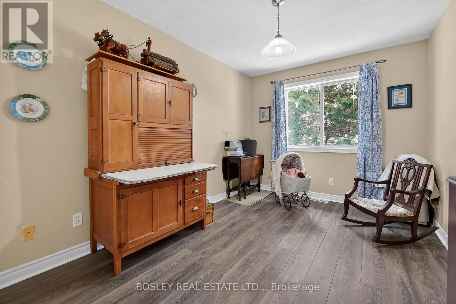 10 - 6263 VALLEY WAY #10