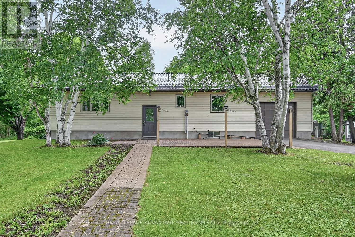 83 BROADVIEW AVENUE W