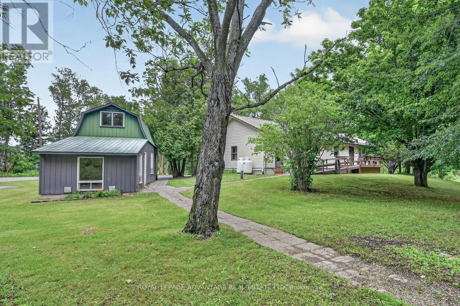 83 BROADVIEW AVENUE W
