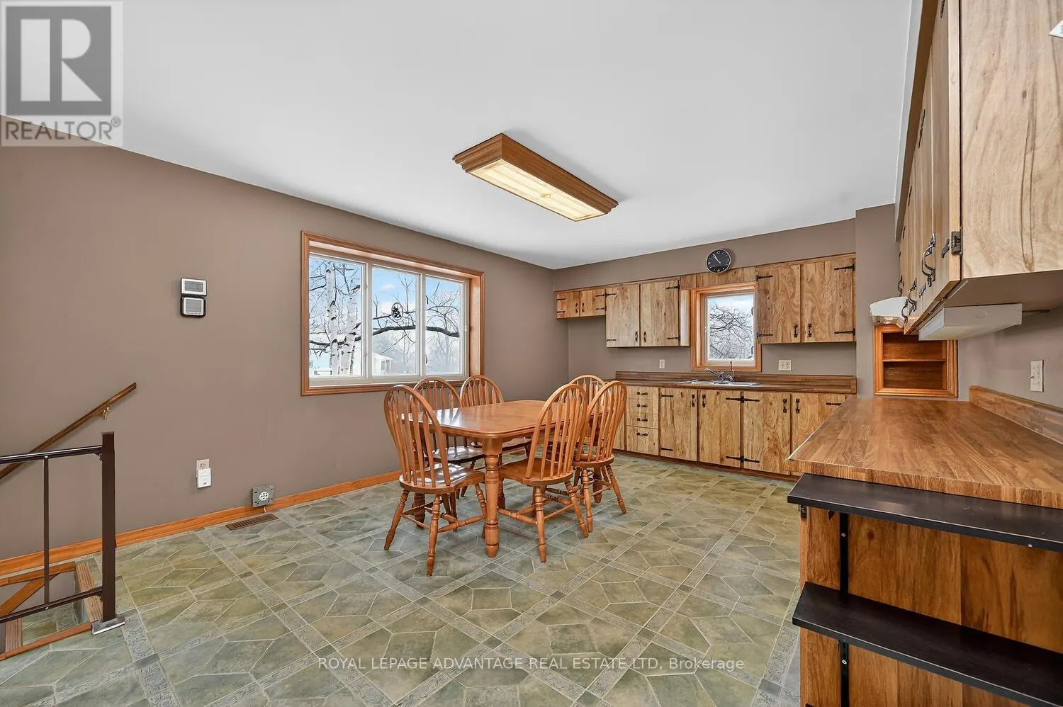 83 BROADVIEW AVENUE W
