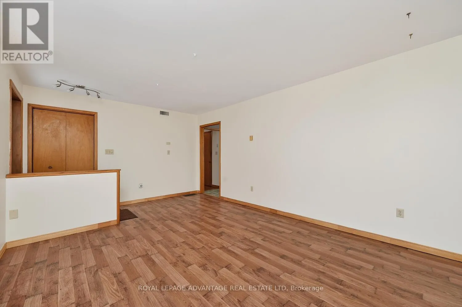 83 BROADVIEW AVENUE W