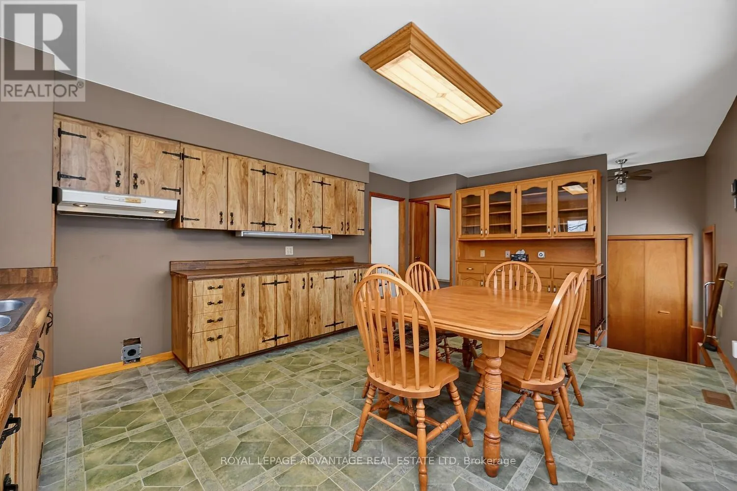 83 BROADVIEW AVENUE W