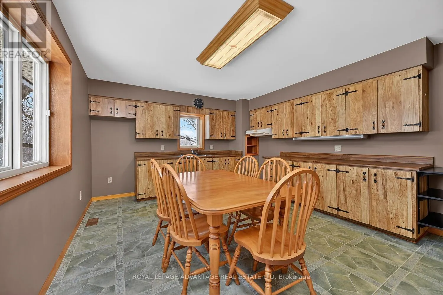 83 BROADVIEW AVENUE W
