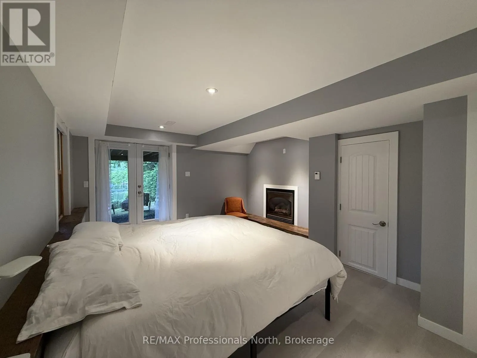 1 - 1162 BURLMARIE ROAD #1