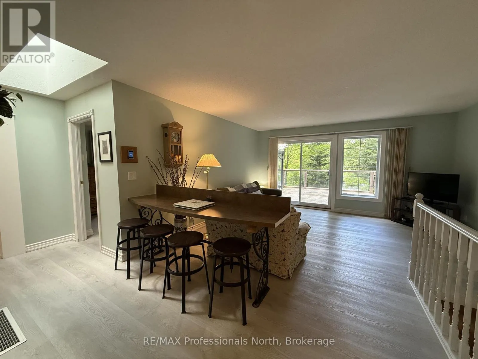1 - 1162 BURLMARIE ROAD #1