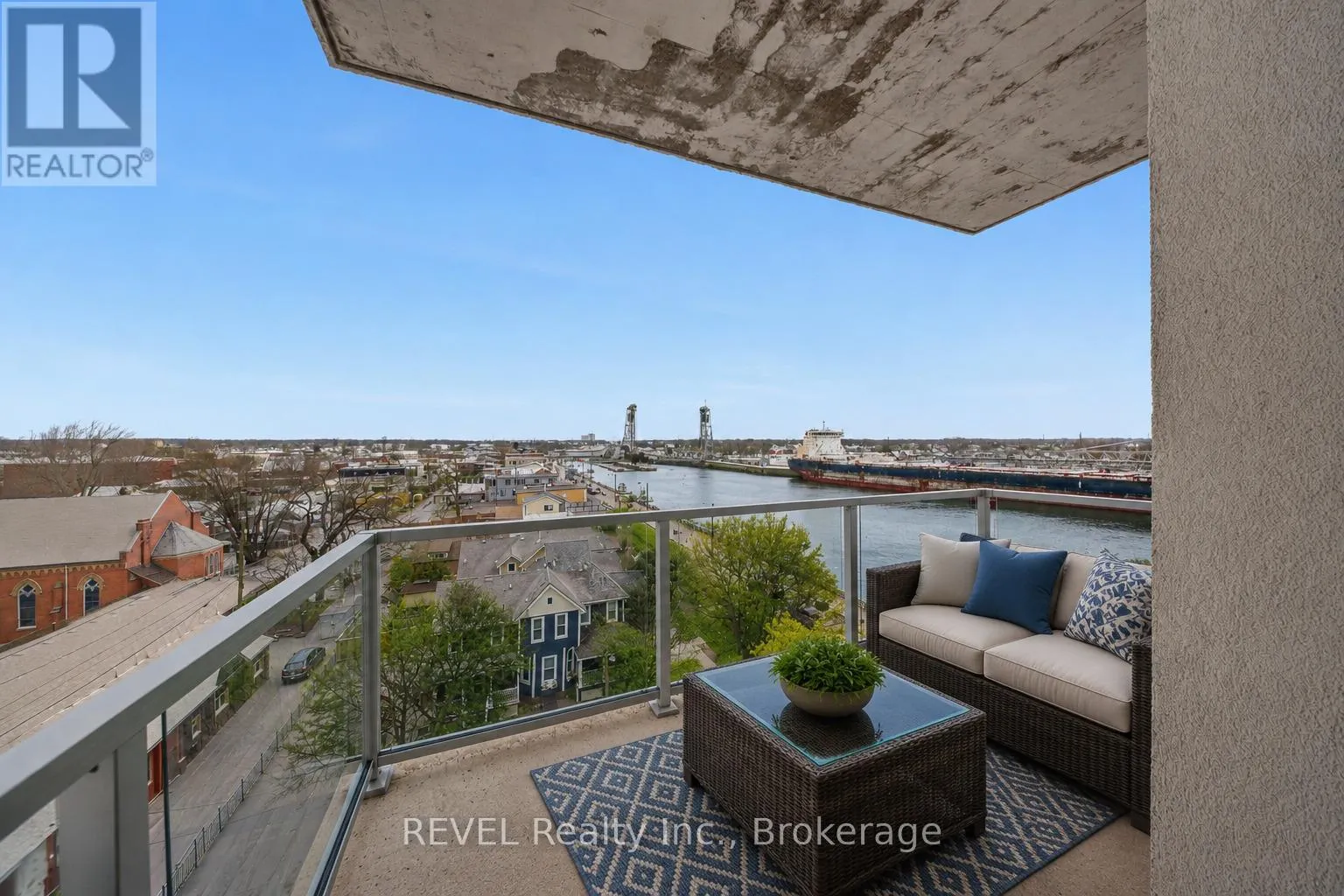 605 - 118 WEST STREET #605
