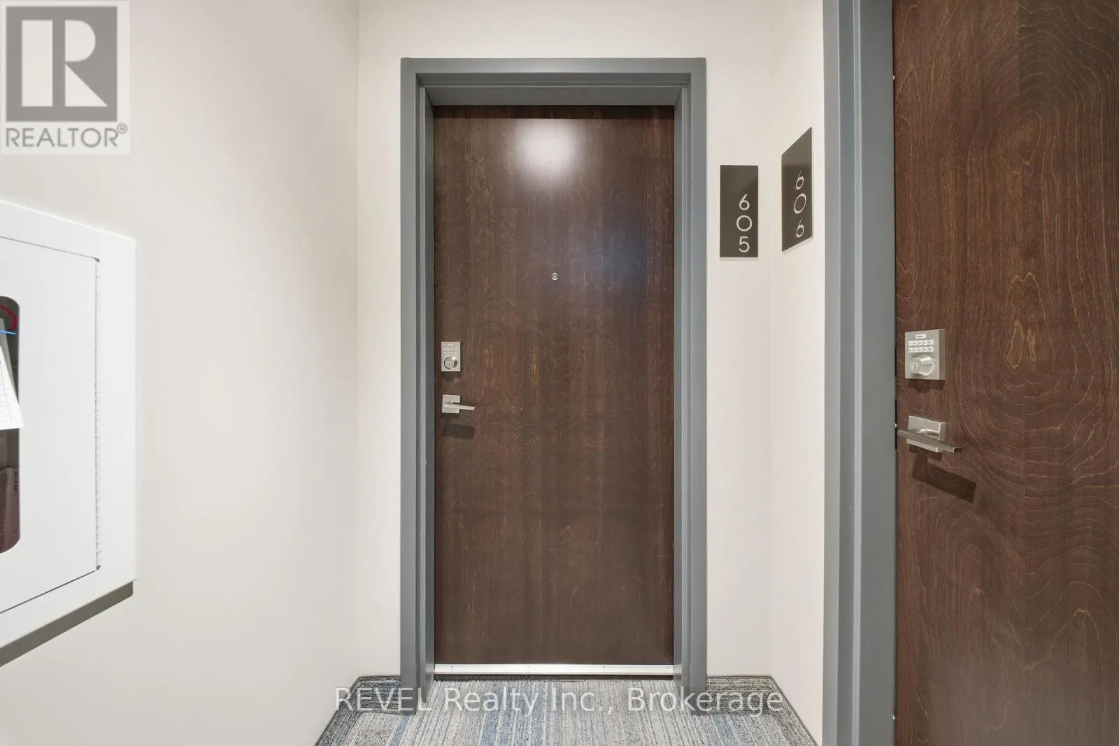 605 - 118 WEST STREET #605