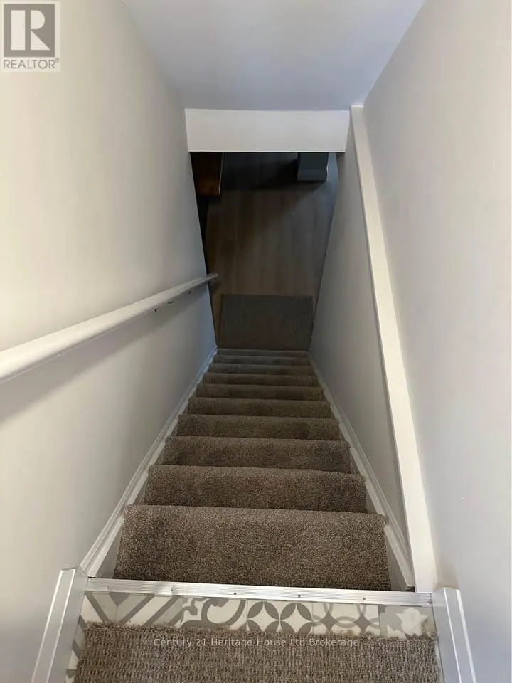 10 JOSEPH STREET