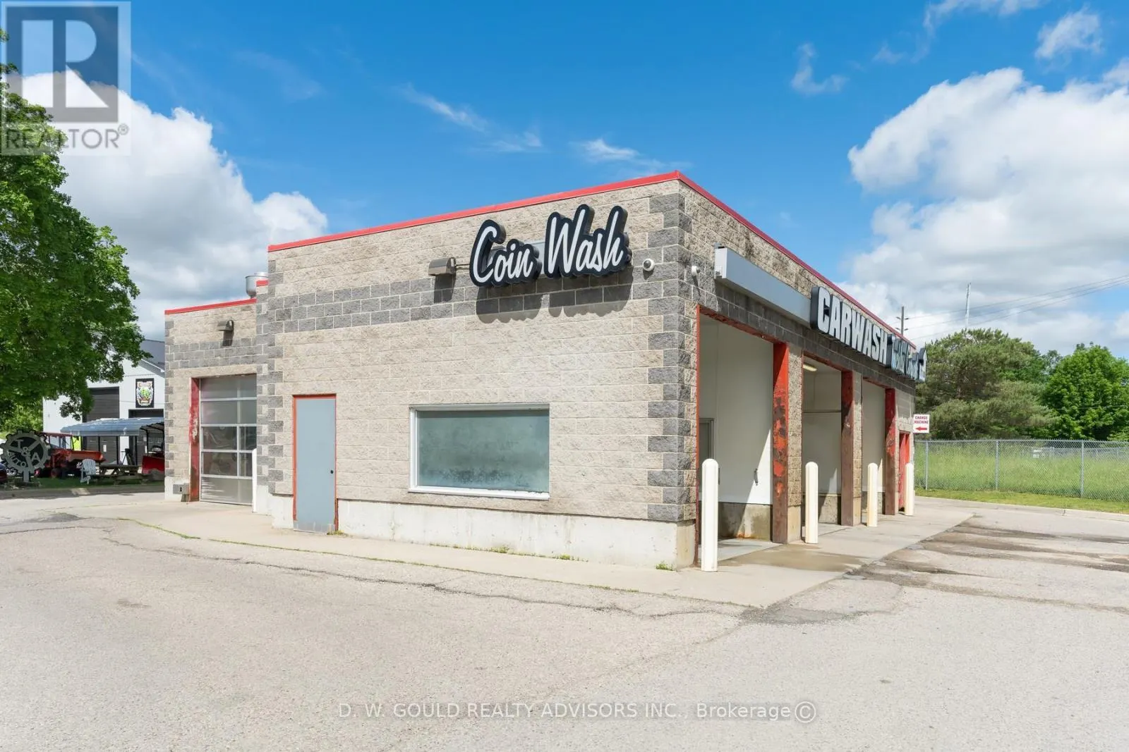 165 MAIN STREET N