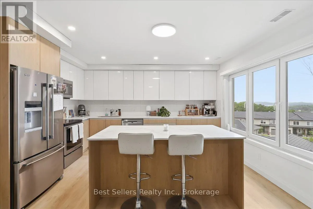 54 FLORENCE STREET W