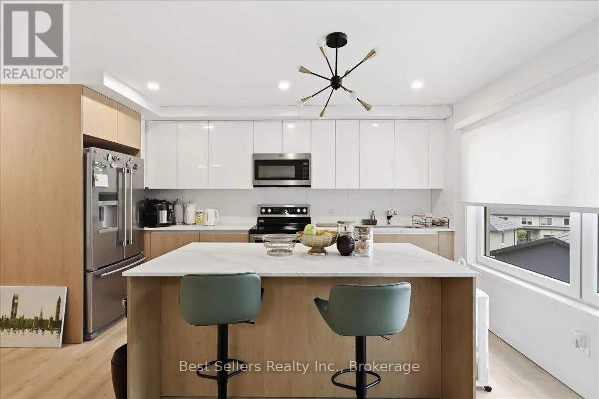 54 FLORENCE STREET W