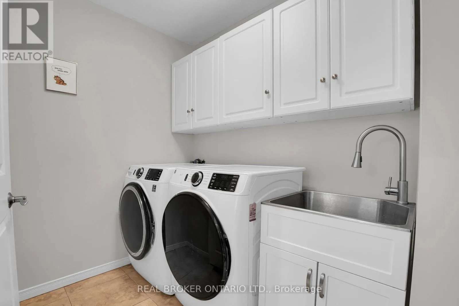 66 - 31 TOWNSEND DRIVE