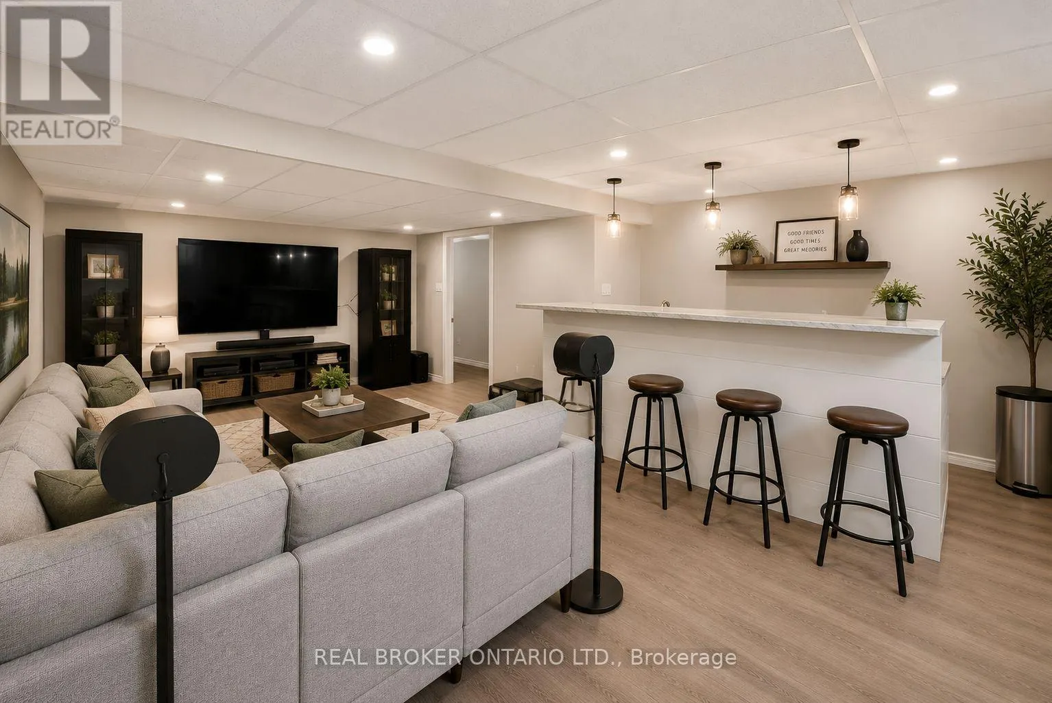 66 - 31 TOWNSEND DRIVE