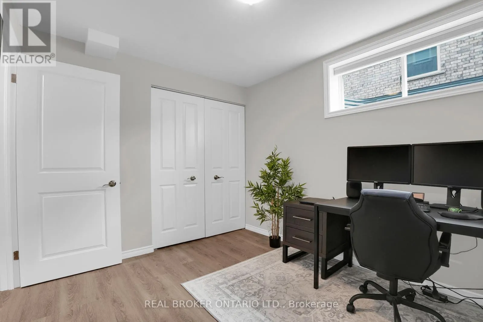 66 - 31 TOWNSEND DRIVE