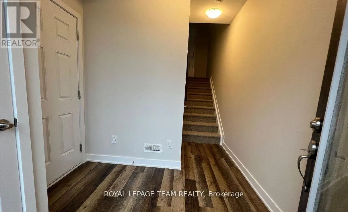 204 TUSSOCK PRIVATE