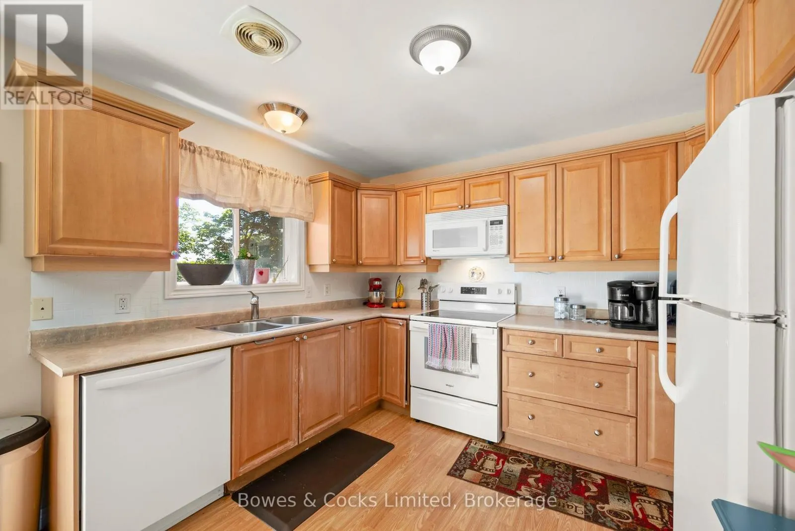 59 BIRCH CRESCENT