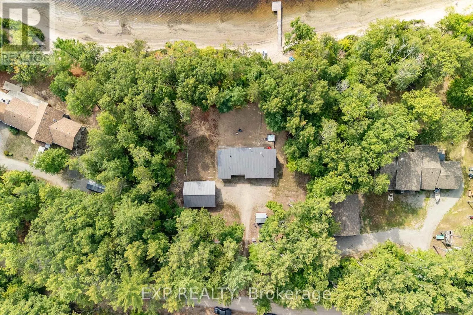 332 LACHLAN LANE