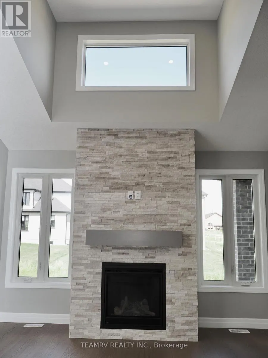17 DARROW DRIVE