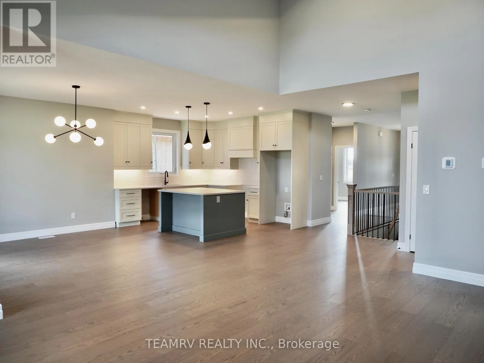 17 DARROW DRIVE