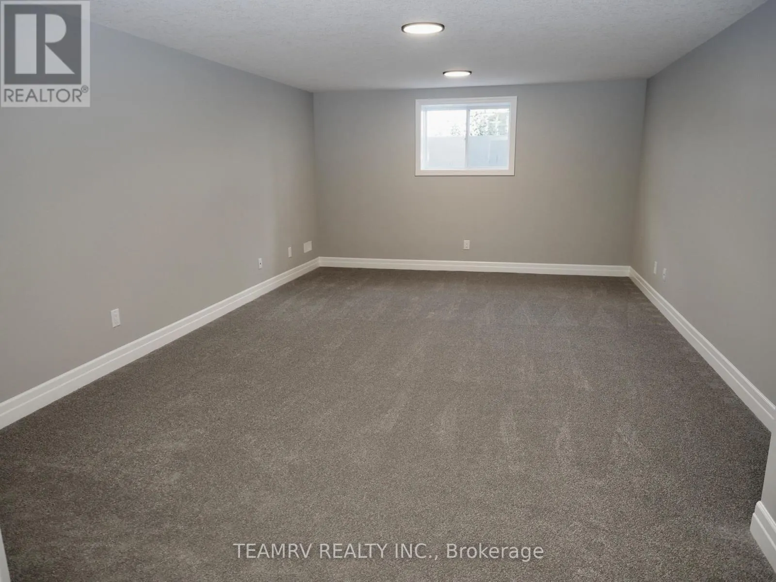 17 DARROW DRIVE
