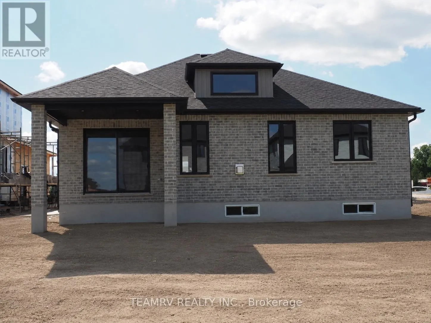 17 DARROW DRIVE
