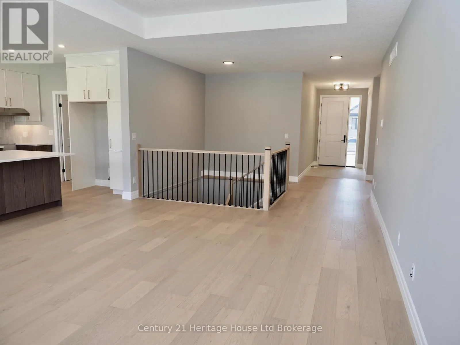28 SYCAMORE DRIVE