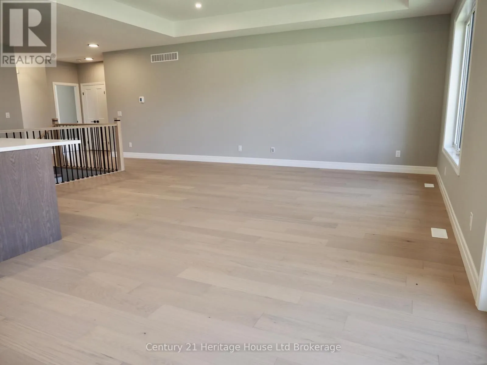 28 SYCAMORE DRIVE