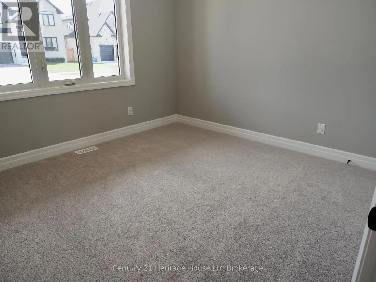 28 SYCAMORE DRIVE