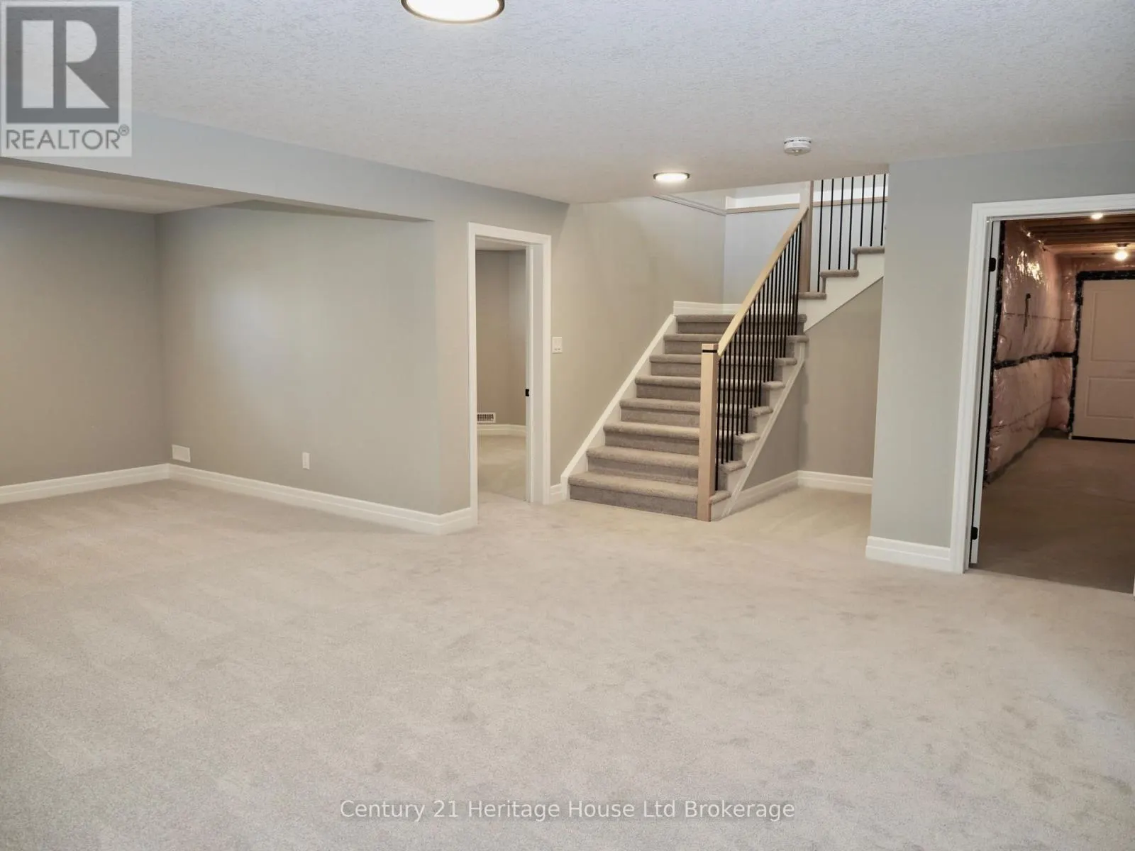 28 SYCAMORE DRIVE