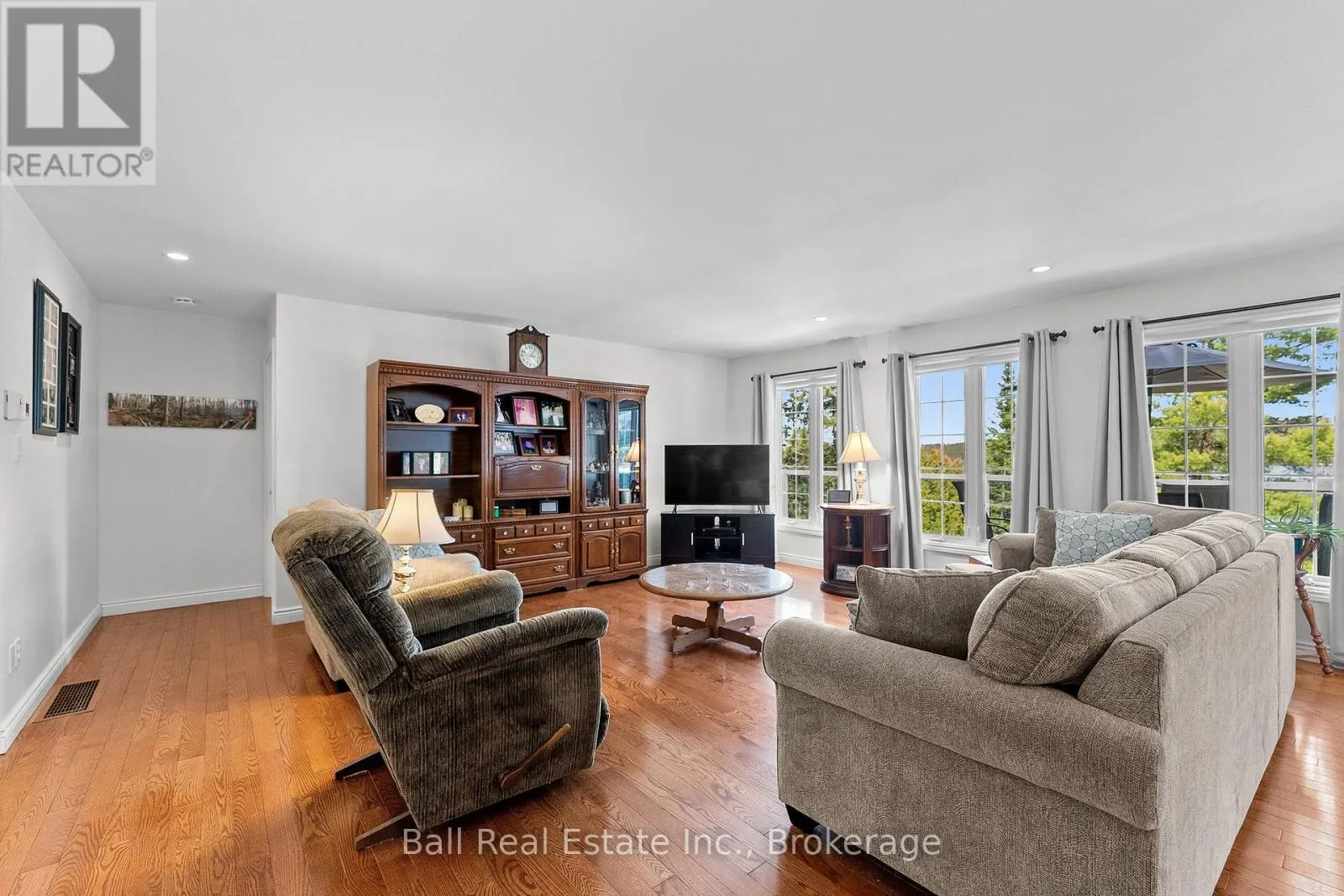214A CENTRE ROAD