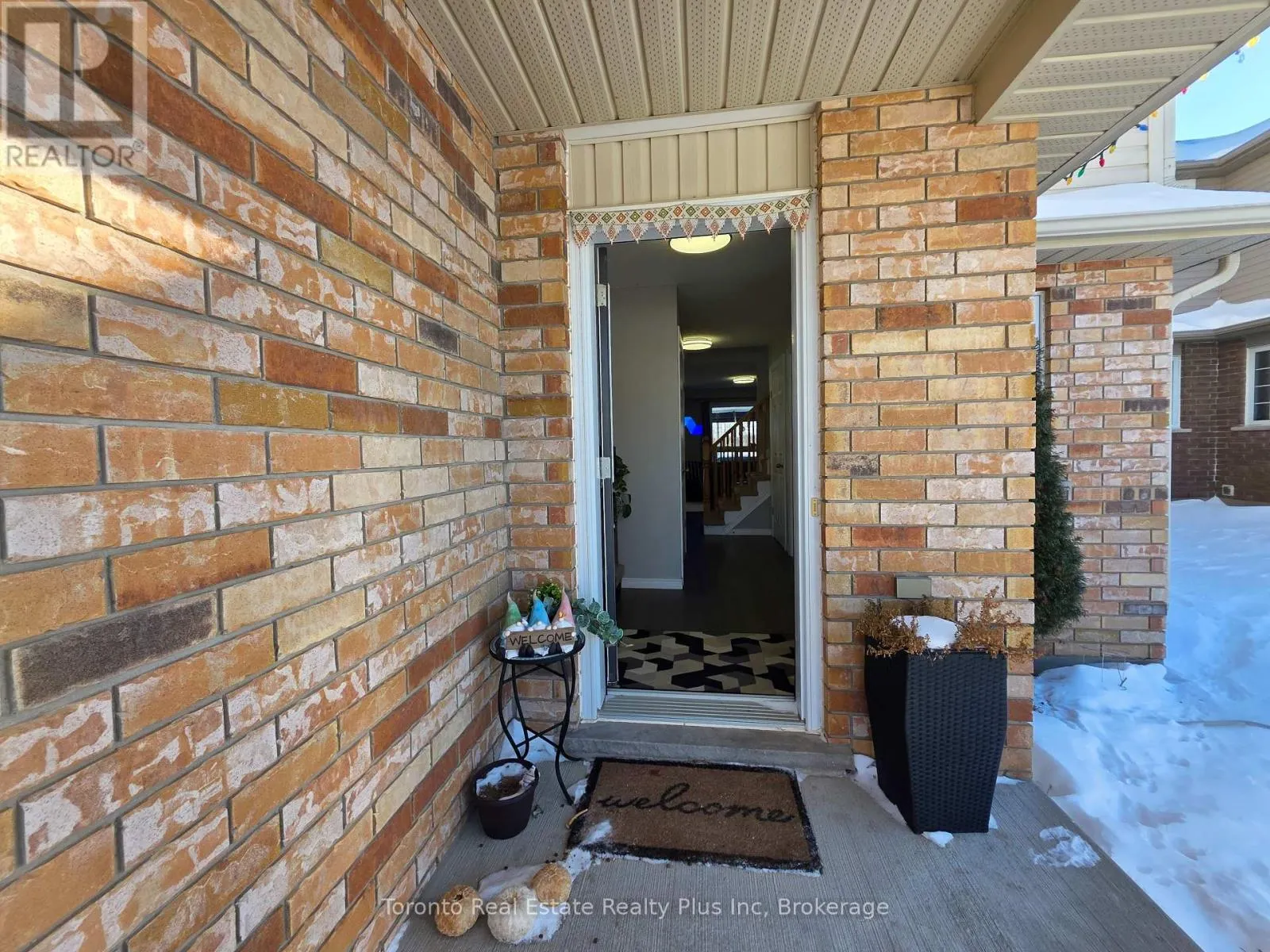 16 TALON DRIVE
