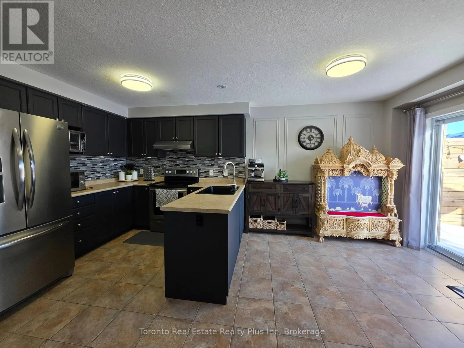 16 TALON DRIVE