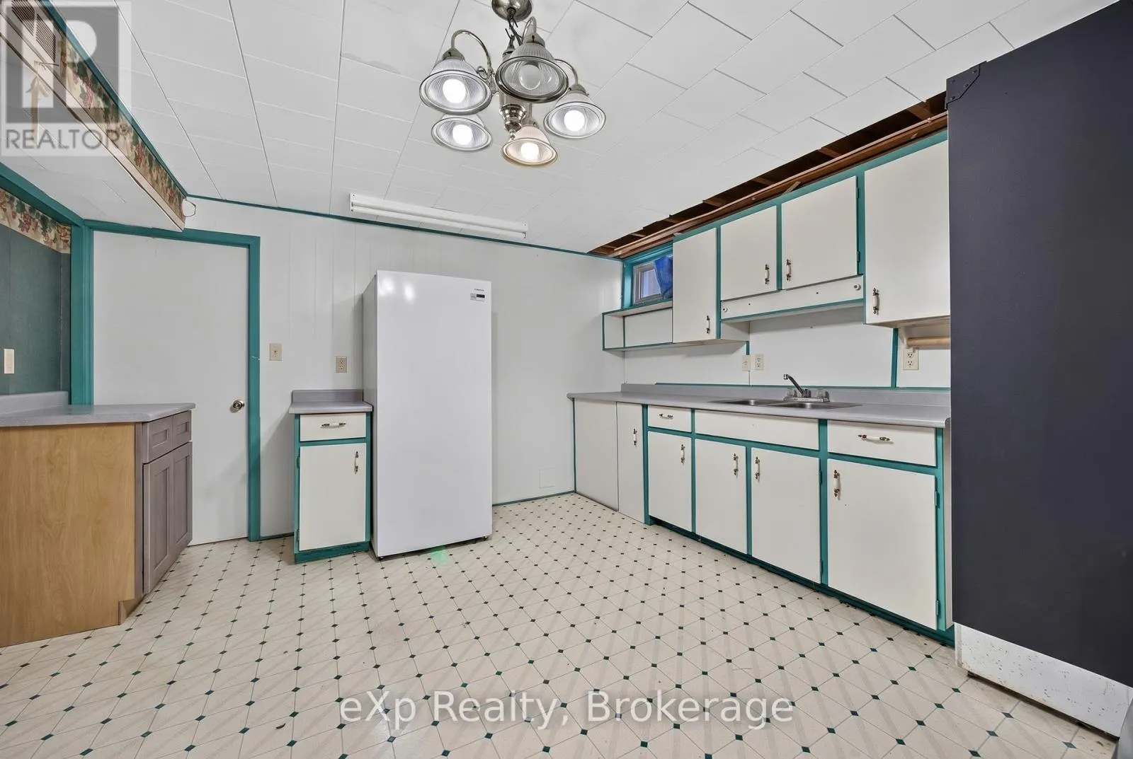 29 CONCESSION STREET E