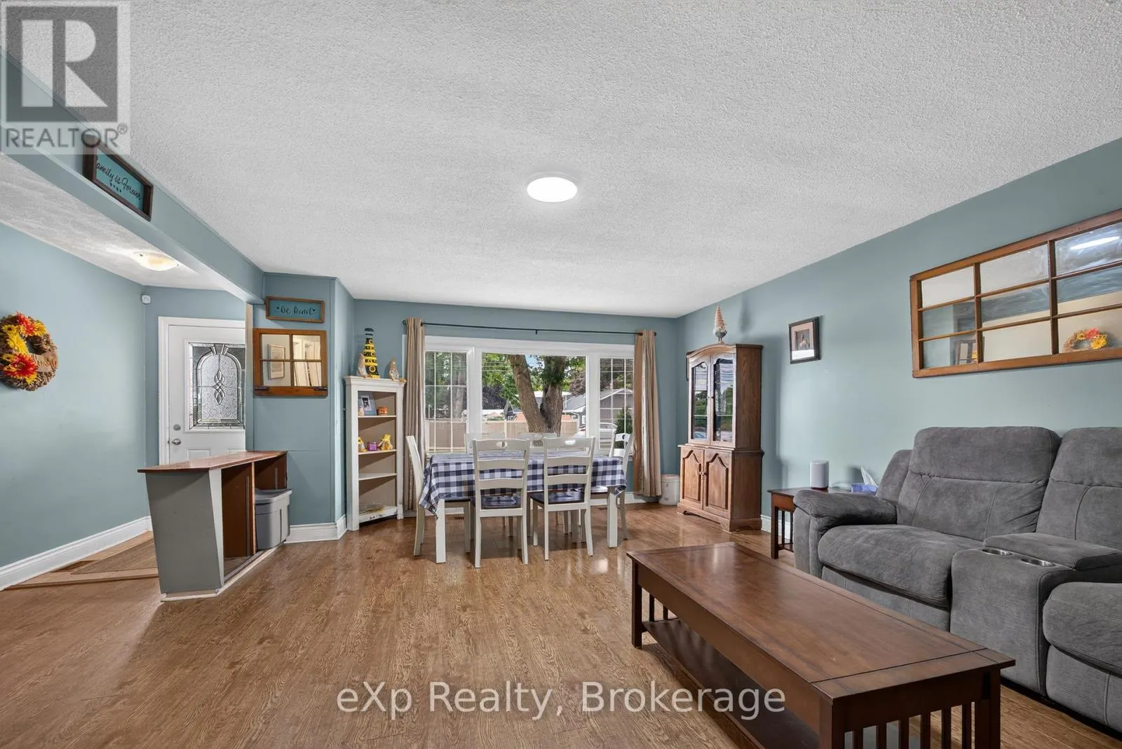29 CONCESSION STREET E