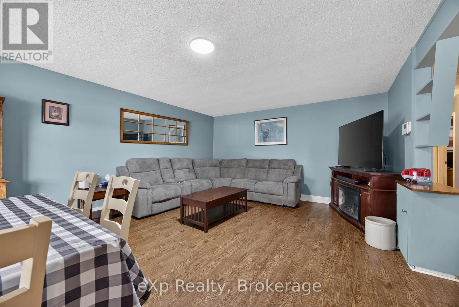 29 CONCESSION STREET E