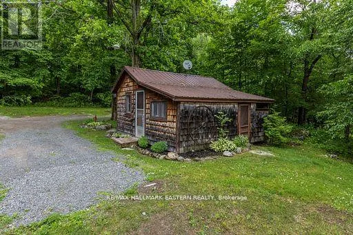 504 PINE POINT LANE